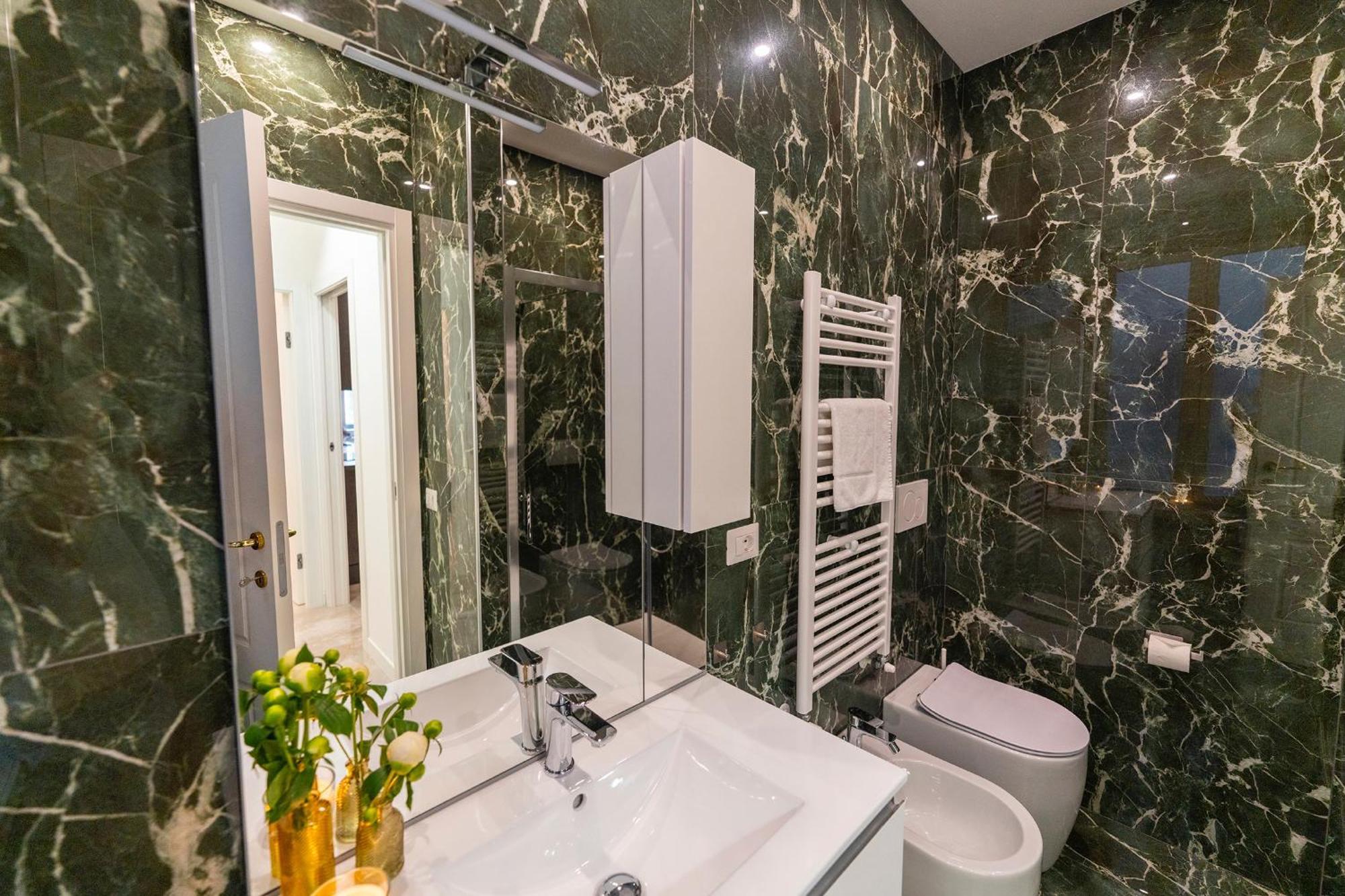 Magic Place Bergamo! Classy Apartment In The Heart Of The City Buitenkant foto